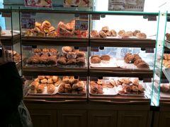面包甜点陈列柜-新侨三宝乐面包店(崇文门店)
