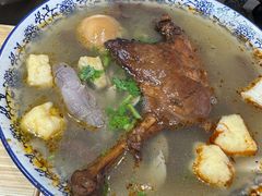 -叶新小吃店(来凤小区总店)