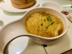 金牌港式鲜虾云吞面-新大咀港式茶餐厅(宝山万达店)