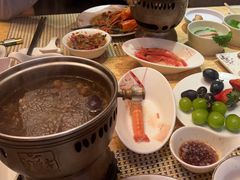 -雍和会海鲜姿造自助(湖东路店)