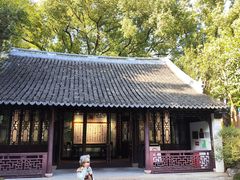 -汇龙潭