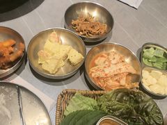 -草家酱蟹炭火烤肉店(珲春南路一店)