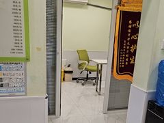 -艾吉宠物医院·疑难杂症转诊中心·猫友好(碧江路院)