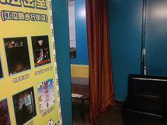 -荒岛实景沉浸密室(江汉路1店)