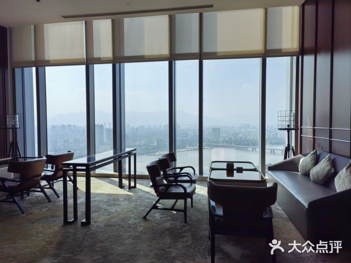 三迪希尔顿酒店·星空酒廊图片