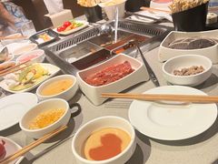 -海底捞火锅鲜切牛肉主题店(长寿路店)