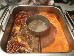 -尚尚仙·酸汤猪手·猪肚鸡火锅(华联万柳购物中心店)