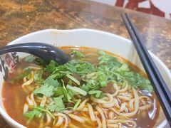 -牛吃草牛肉面牛杂面(桐城路店)