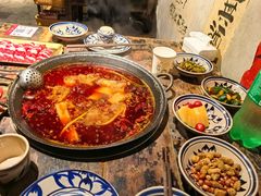 -旧街市鲜货老火锅(大光路店)