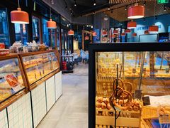 -Dough&Joe团憩(瑞虹天地月亮湾店)