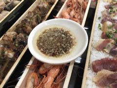 -胡须哥网红竹筒菜