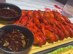 -肥肥虾庄·金牌油焖大虾(首义路店)