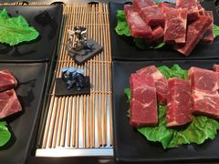 -六合夜市