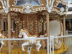 -宁波杉井奥特莱斯广场