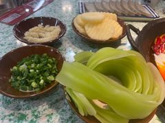 -鸿姐老火锅(疁城新天地店)