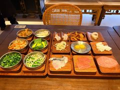 -银米·云南传统过桥米线(双廊黑金冠店)