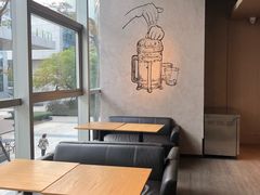 卡座-瑞幸咖啡(宝华国际广场店)