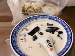 -黄氏许牛奶甜品专家(水晶街店)