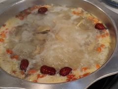 -光头药膳鸡(莱茵小镇店)