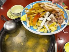 -菌之家·专业纯野生菌火锅·特色炒菌
