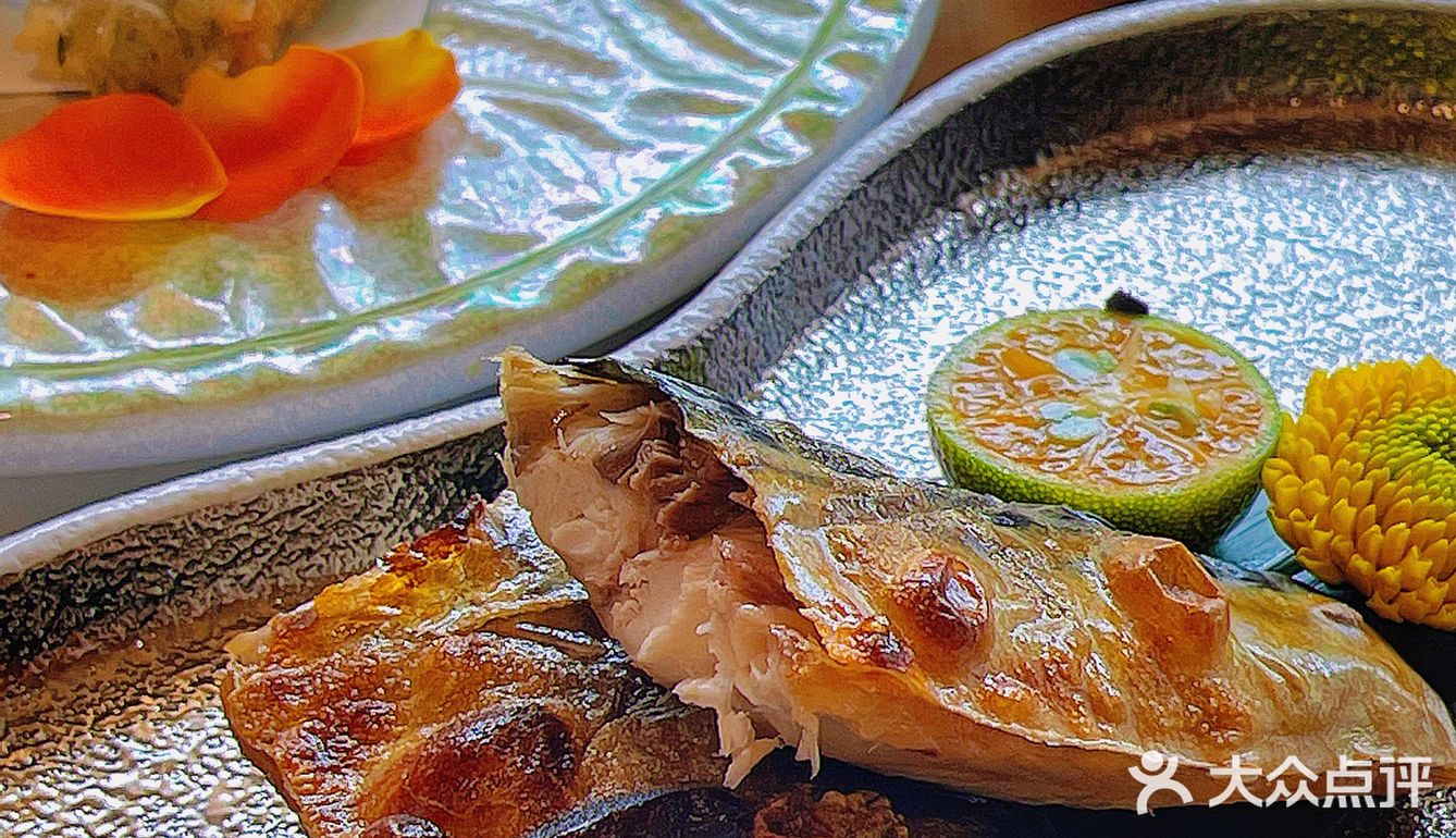 江景用餐太舒服了吧，这家日料店快跟小姐妹安排上！