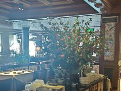 -八府香鸭·啫啫煲(华山路店)