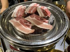 香猪五花肉-本炙炭烤·蒲烧活鳗料理店(金沙洲店)