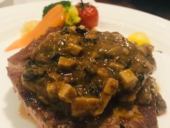 扒鹅肝小牛排-维兰西餐(万泉河店)