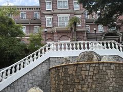 -香港大学