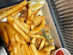 美式风味炸鸡翅配薯条-MIKAKU(万达广场上海宝山店)