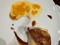 -广州万富希尔顿酒店·感趣自助餐厅·金秋蟹宴生蚝海鲜刺身