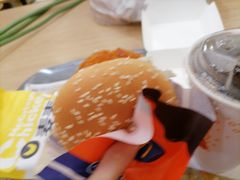 -麦当劳(杭州西湖银泰百货店)