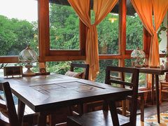 靠窗位-时光花园(白鹭洲店)