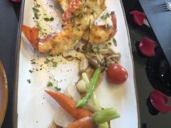 香焗龙虾配自制黑松露酱-上海苏宁宝丽嘉酒店·Cafe Bellagio西餐厅