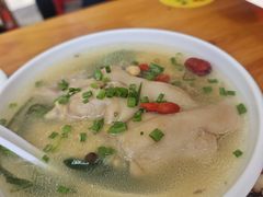 -朱大嘴肥肠血旺(福字街店)