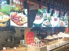 -头上红煨盐鸡·非遗院子餐厅