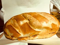 -Bánh Mì Huynh Hoa