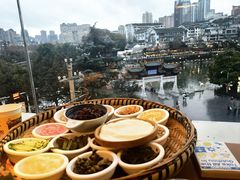 -包整·丝娃娃(一览甲秀楼风景店)