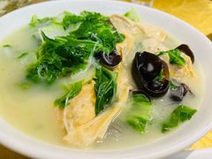 面结粉丝蔬菜汤-何记面馆(龙泉山店)