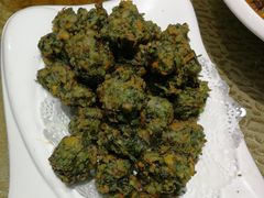 -老码头黑皮肘子锅包肉(赣水路店)