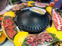 烤肉呼啦圈-玄希浪漫厨房·韩料烤肉(湖滨银泰in77店)