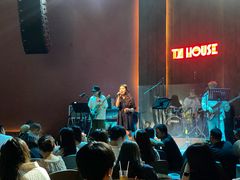 -TZ House音乐现场(来福士中心店)
