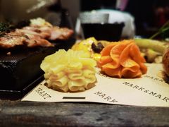 -Mark&Mars Restaurant