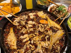 -鸿顺老铁锅美蛙鱼府(解放碑店)
