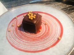 -LES ELITES 英集荟(南京西路店)