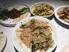 手工大拉皮-关东小磨东北菜(漕河泾印象城店)