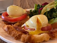 -Common Table · Brunch & Coffee