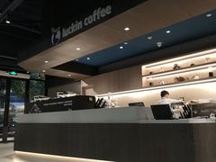 -瑞幸咖啡(巴黎春天陕西路店)