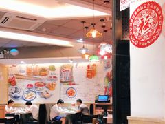 -潮庭港式茶餐厅·熊仔奶茶(同济广场店)