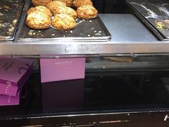 -好利来(彩香店)